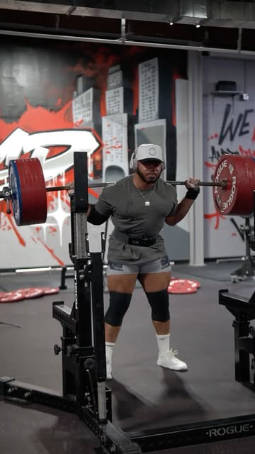 804lbs | 365kg x 2 (PR)‼️ 

A massive PR and a huge step forward!

@sbdapparel | @sbd.usa support link in bio
@inspireathletix 

 #StrengthGoals #PR #Progress #Sbd #powerliftingmotivation