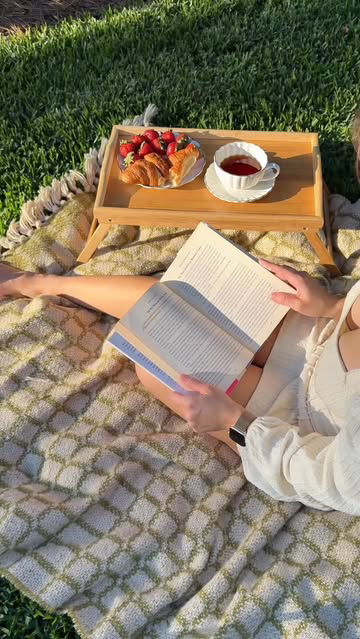 The way this lightener brightens the hair while keeping it soft and healthy is unreal 😍✨Such an easy way to get that natural sun-kissed look with @sunbabehair 

#sunbabehair #lightenhair #haircare #hairgoals #ugc #ugccreator #ugcusa #ugcbeauty #hair