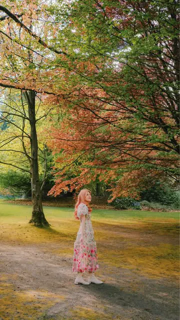 Here’s how to film your next hotel room tour with these steps:
1. Opening the door 
2. Turn around the chair
3. Sitting on the sofa and watch the view 
4. Pull the door and showing the bed 
5. Showing the view

📍 @deltavancouver 

Follow @hanapwande