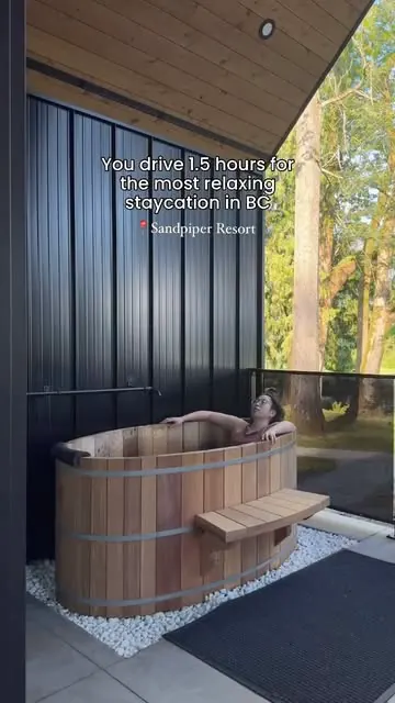 our very own BC backyard is all kinds of wonderful 🌳

Woodland Cabin Features (for 2):
- 1 bed and 1 bath
- Ofuro deep soaking cedar tub
- Gas fireplace
- Smart frame tv
- Nespresso vertuo coffee machine
- Large patio
- Kitchenette with induction st