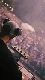 This one ECHOED OUT hard🔊! What a moment to have experienced and filmed, Thank You @justinmartin for bringing me out and more importantly for doing what ya do👏🏽🫡! 

09/09/2023 Vancouver, BC @malkinbowl @foundation.series @blueprintevents