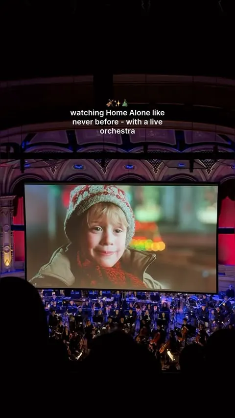 it was an incredible experience watching Home Alone in concert with a live orchestra! my holiday dream came true ✨🎻🤍

#homealone #homealonemovie #homealoneinconcert #homealoneorchestra #christmasvibes #christmasmovie #holidayvibes #festiveseason
