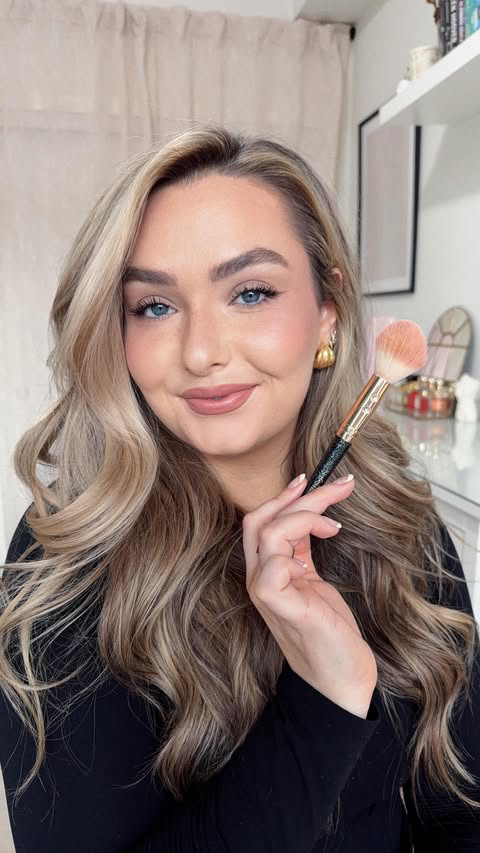 Little things I’ve been doing with my makeup that make the biggest difference 🥰

Let me know if you try any of them!!

#makeuphacks #makeuptips #makeup #makeuptechniques #makeupapplication