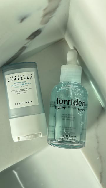 Is quick skincare is your type of thing? 🙋🏻‍♀️🙅‍♀️

Happy Sunday beauts! How is your weekend so far? 🌱💭

#girlthings #skincare #quickskincare #skincareroutine #skincareaddict #skincarejunkie #girlaesthetic #aesthetic #ａｅｓｔｈｅｔｉｃ #aestheticlifesty