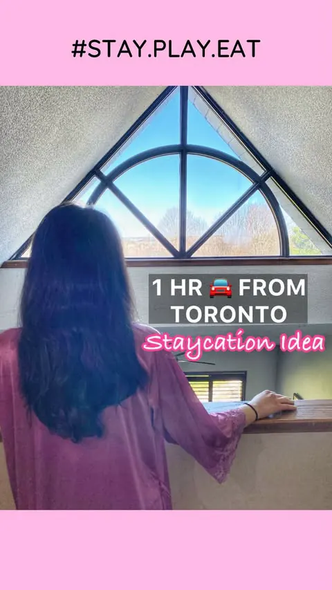 1 HR from Toronto🚘 PLAY. RELAX. EAT. 🔁
.
@horseshoeresort offers pretty much every type of fun you need and is so close to Toronto, it’s almost impossible to pass on! $16.99 for buffet breakfast and the most beautiful lofts for staying… need I say 