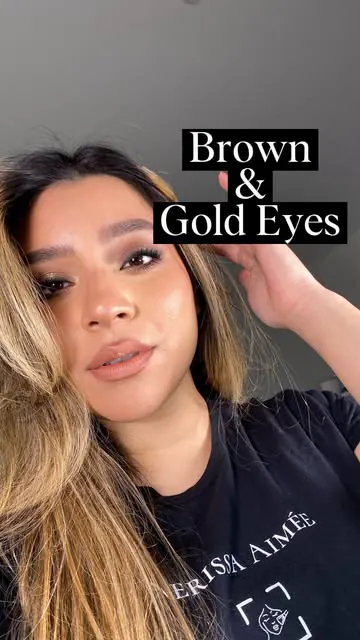 Honestly, when I think of romance and date nights- I think of smokey eyes. 🤷🏻‍♀️ So in light of Valentine’s Day, here’s my first reel back. ☺️ Some classic brown smokey eye goodness with a magical touch of gold. 
Please tell me what look YOU associ