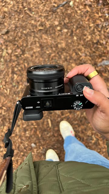 i tried this 3 days ago and have been obnoxious ever since :))

_
#locs #locjourney #locstyles #loccommunity #locd #locqueen #blackhairstyles