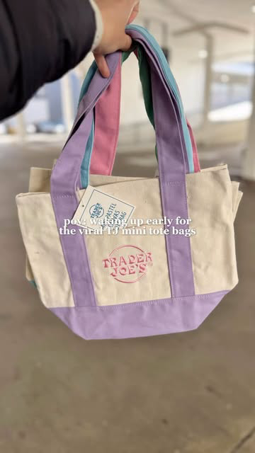 “Worst than the egg line at Costco.” - dude standing behind me 

@traderjoes brought back their viral mini totes, but this time in pastel colors! They’re $2.99 each and it comes in pastel purple, pink, blue & green. Limited to one set per person. 

P