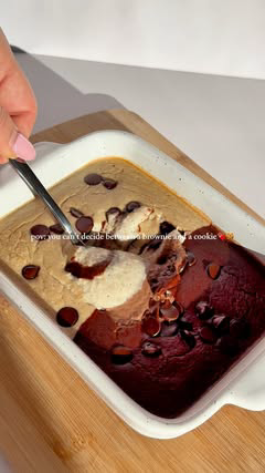 Single serve protein BROOKIE🍪🍫(Vegan/gluten-free)
Follow @rozalia.thehealthyfoodie for more🫶🏻

Macros: 300 cal| 35p|34c|4f

Who wants dessert for breakfast?🤤😍
This turned out incredibly delicious, the perfect blend of brownie and cookie flavors