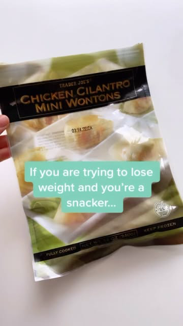 One of my FAVS from Trader Joe’s!! Some of my other favorite volume snacks are:
- Air-Popped Popcorn
- Kale Chips
- Carrots & Hummus
- Greek Yogurt Bark
- Apple Slices w/ PB2

What are your favorite volume snacks?! 

#volumesnacks #volumeeating #lowc