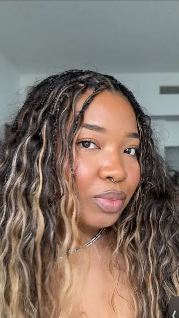 POV: I wanted a sew-in but wasn’t tryna deal with the leave out 🤎✨

• 28” Indian deep wavy from @hairqueen_la
• Install: @lilahs_kustoms
• Custom color: @shadesbyshelbi 

#bohosewin #BohoBraids #sewinseason #blondebraids #braidedsewin