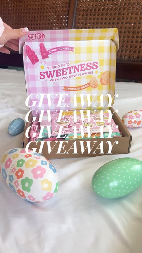 🐣 GIVEAWAY !! 🐣 USA and CANADA (excluding Hawaii and Alaska)

Easter may be over but you can win a @smartsweets Easter launch kit 🤩🐰 One winner will receive a box just like the one in this reel for some yummy gummies 🍬

HOW TO ENTER:
1️⃣ LIKE an