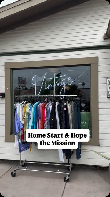 Another day, another thrift

@homestartthriftboutique 
3611 Adams Ave.

Hope the Mission
3222 University Ave.

#sandiego #thrift  #sandiegothrift