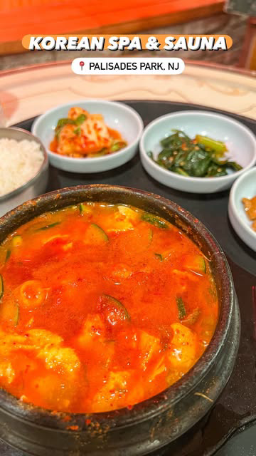 start off the new year at @kingspa_newjersey for a little r&r 🧖🏼‍♀️ 

📍king spa // palisades park, nj

•
•
•
•
•
#spa #spaday #sauna #koreansauna #koreanspa #jjimjilbang #koreanculture #newjerseyspa #spadate #selfcare #relax #njfoodie #minivlog #e